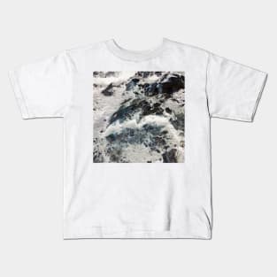 Contrasted blue and white rock formation Kids T-Shirt